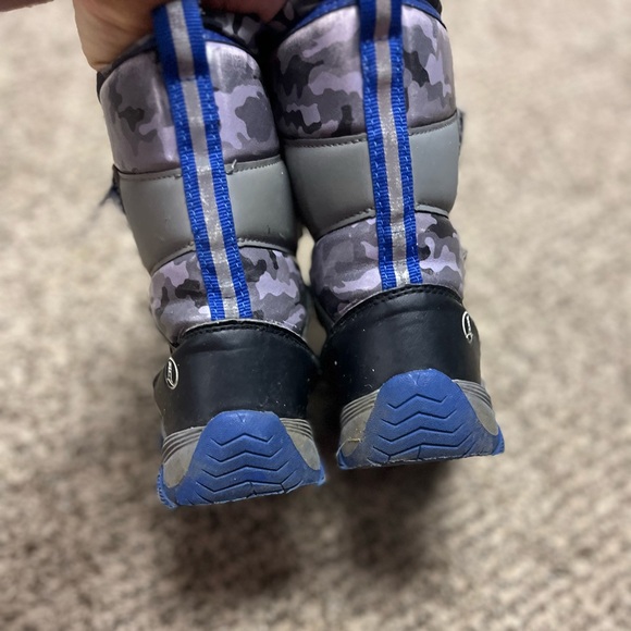 Lands’ End Winter Boots size 8 - Picture 3 of 6